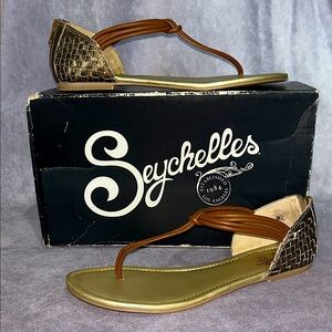 SEYCHELLES Whiskey Leather ‘Keep You Guessin’ Thong Sandals